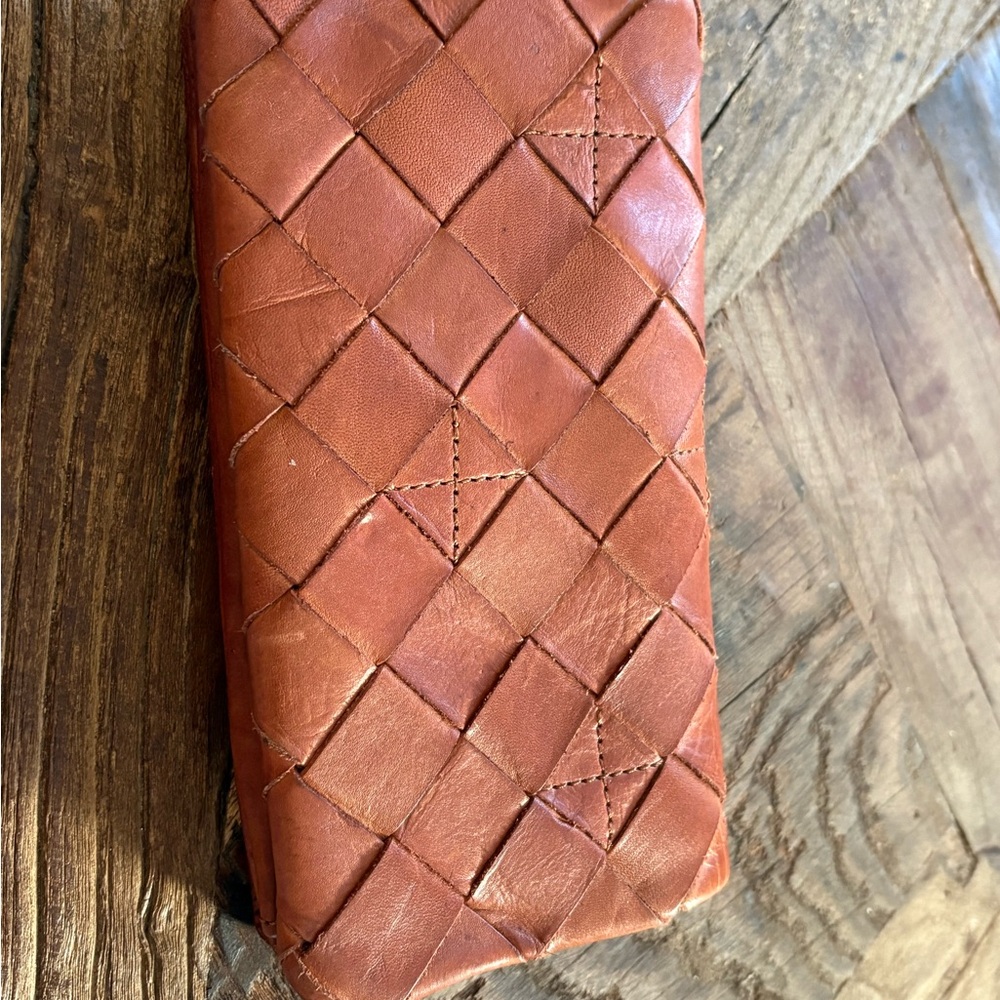 VILENCA HOLLAND Brown Cognac Woven Leather Wallet 7” X 4”